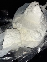  Ritalin 10mg, Extazi, Kodeine sirop 473ml, Meth, MDMA, Kokain, LSD 300µg